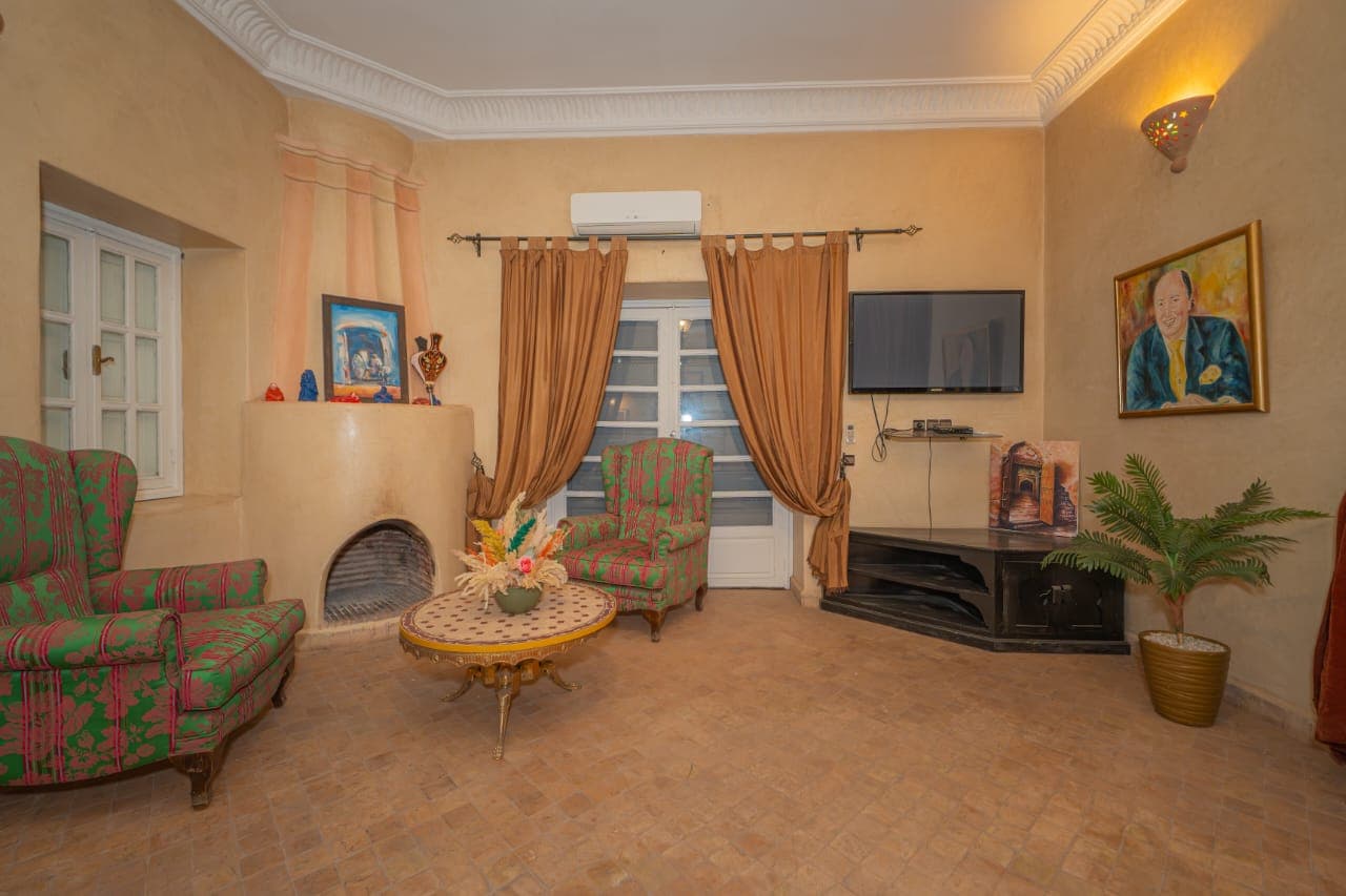 Lobby et Salon — IMG 20260128 WA0121